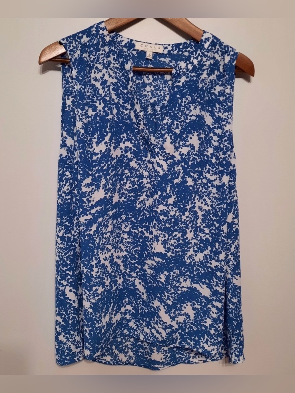 Chaus Royal Blue and White light V-Neck tank Blouse with stunning pattern
